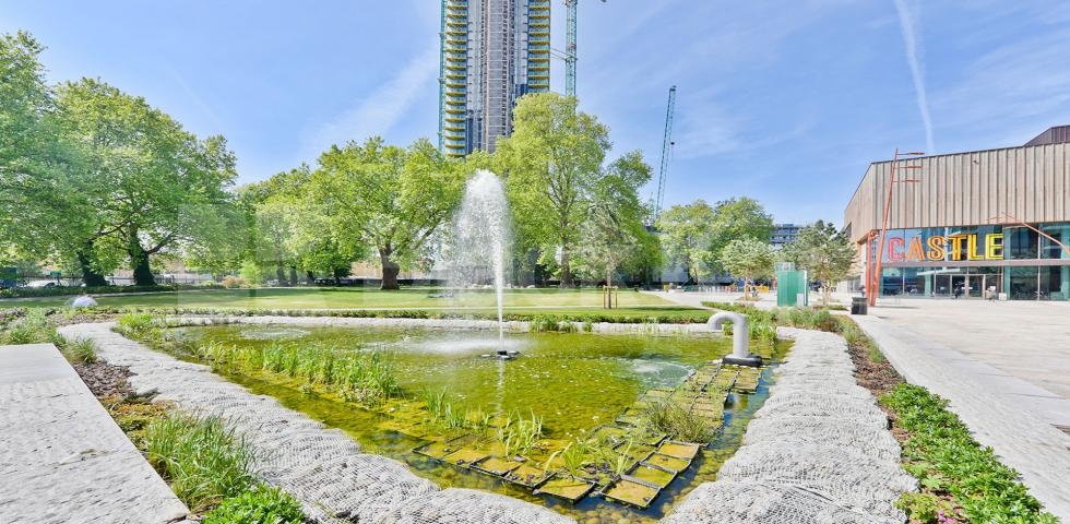 			INCLUDES ALL BILLS, Studio Apartment, 1 bath, 1 reception Flat			 Strata, Walworth Road, Elephant and Castle